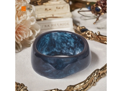  Custom Modern Chunky Bracelet for Women Trendy Resin Wristbands with Colorful Irregular Bangle Pattern for Valentine‘s Day