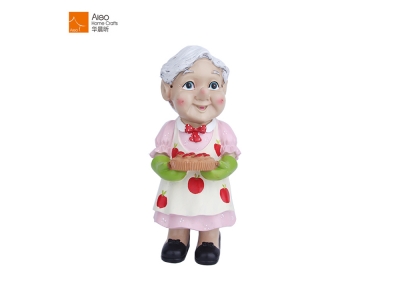 Cartoon Statues Resin Statues Outdoor Home Decoration Vivid Grandmother Cooking For Cake Shop